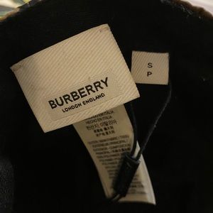 burberry exploded tb snapback